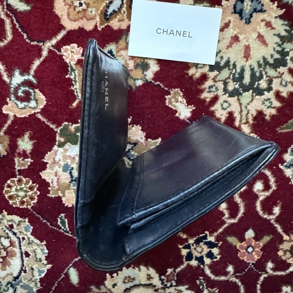 Chanel Camellia Wallet - Picture 5 of 15